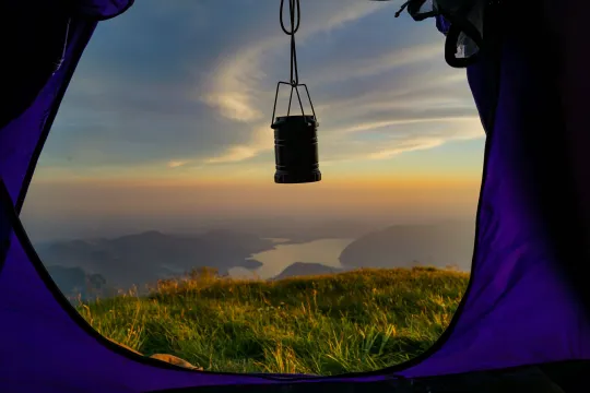 Best Camping Lantern (2026 Guide)
