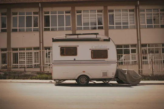 Caravan Prices: Real Prices and Smart